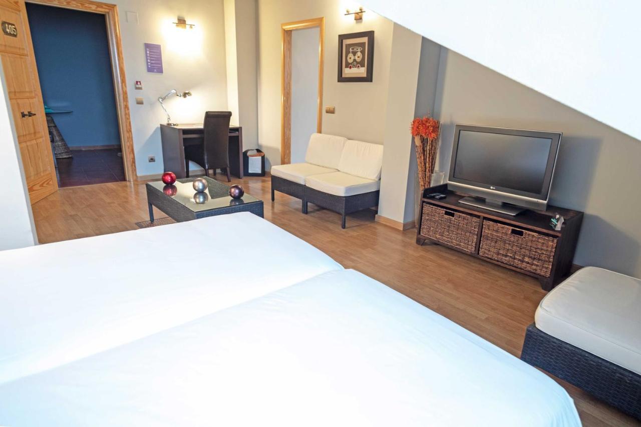 Hotel Alda Tordesillas Ngoại thất bức ảnh